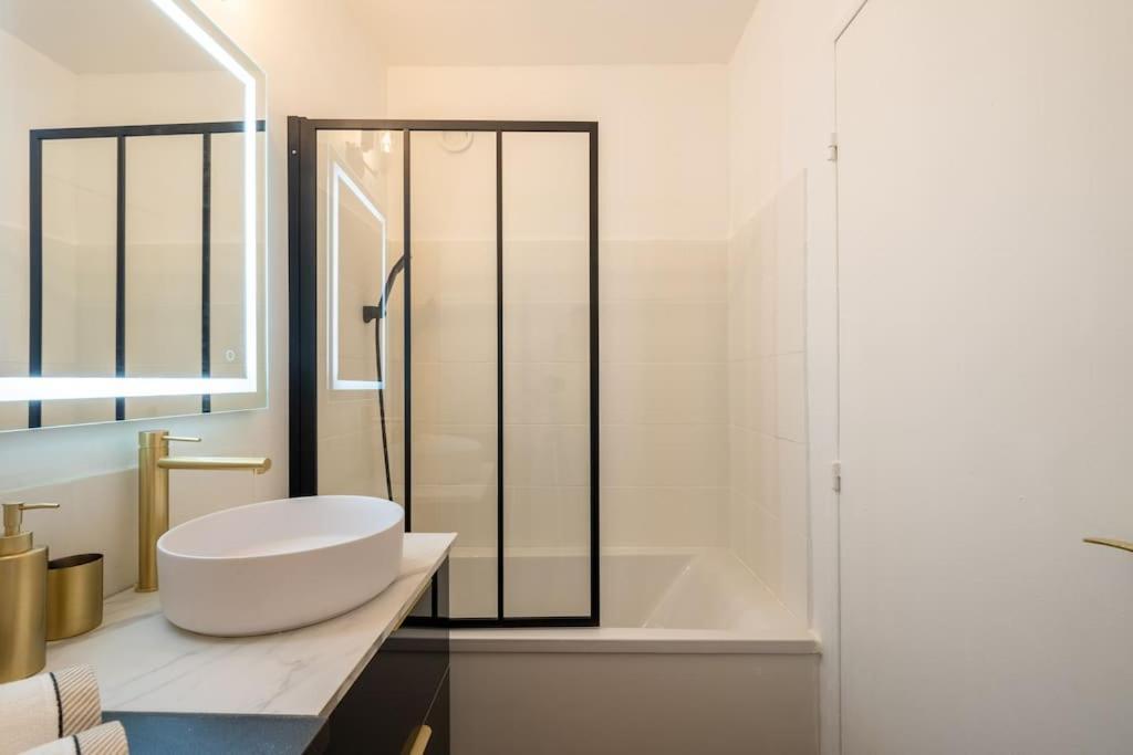 Appartement Cosy Art Deco/ Proche Centre-Ville Нант Екстериор снимка
